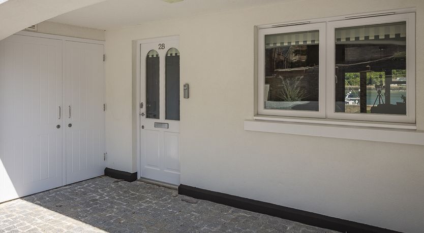 Photo of 28 Dart Marina