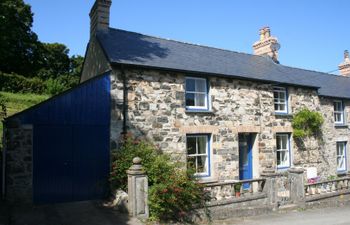 Delfryn, Newport Holiday Home