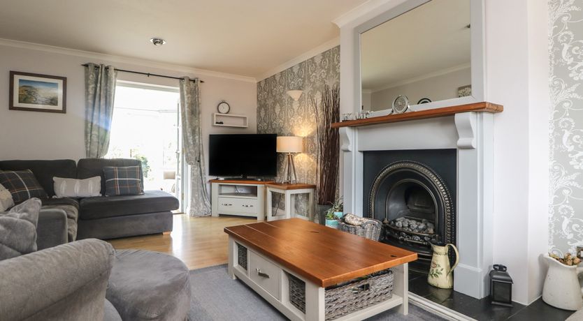 Photo of 28 The Turnpike