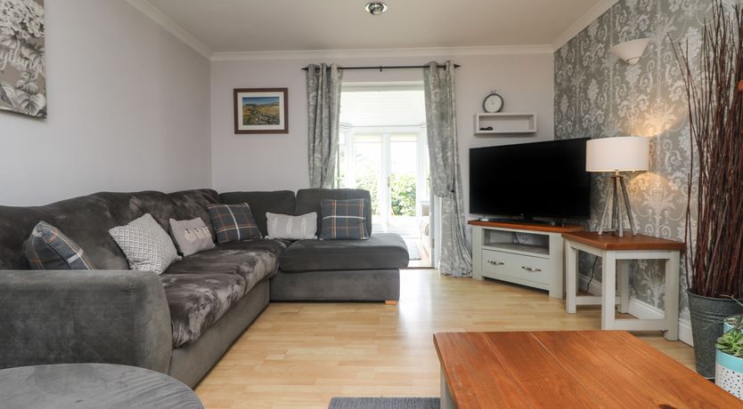 Photo of 28 The Turnpike