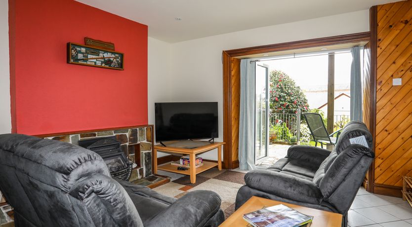 Photo of Hillside Apartment