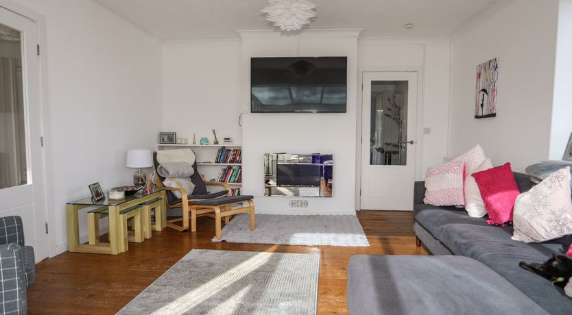 Photo of 5 Breeze Hill