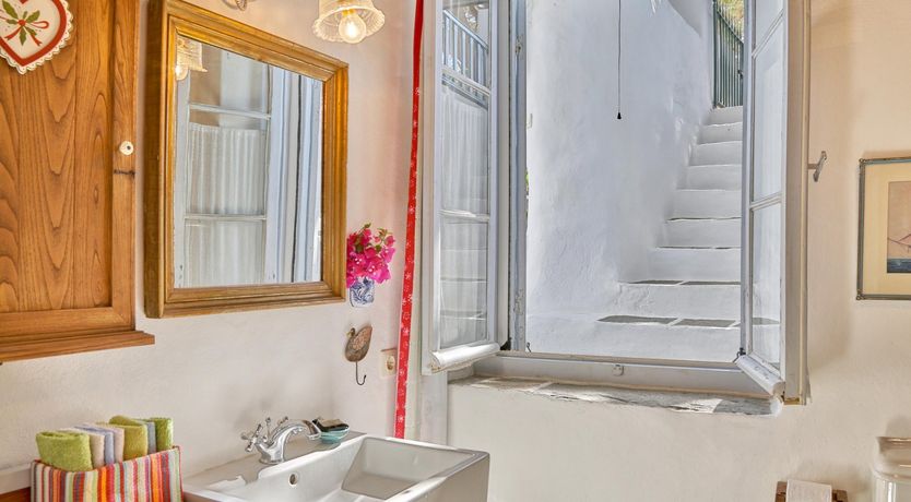 Photo of Mint & Olive