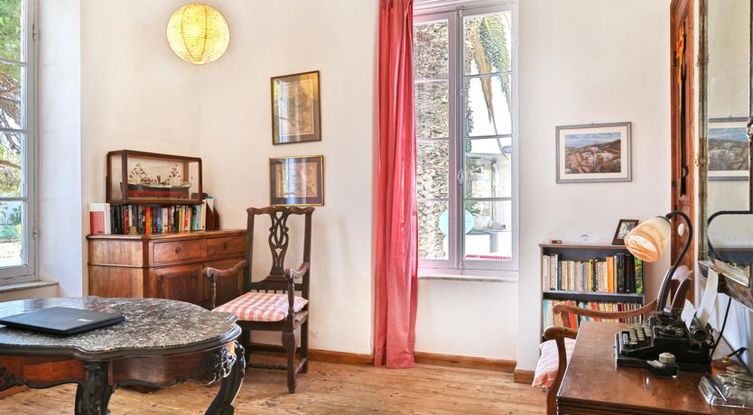 Photo of Mint & Olive