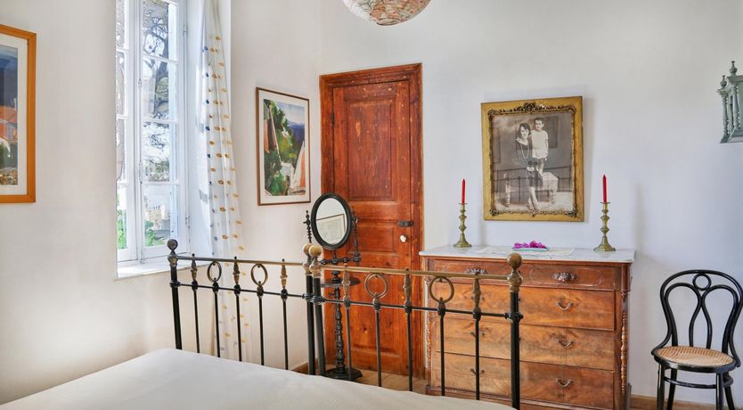 Photo of Mint & Olive