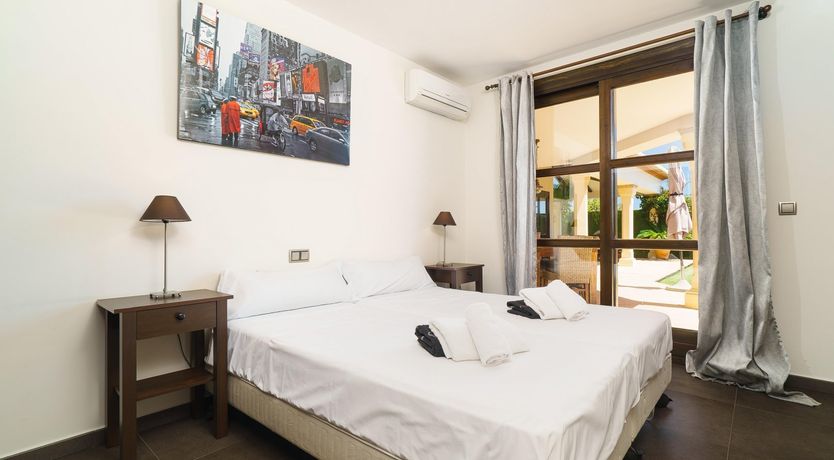 Photo of Views Of The Elephant