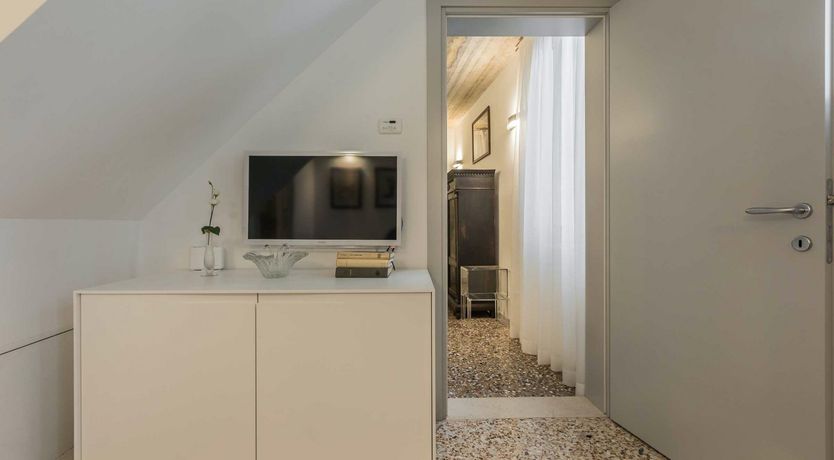 Photo of The Artist's Bolthole