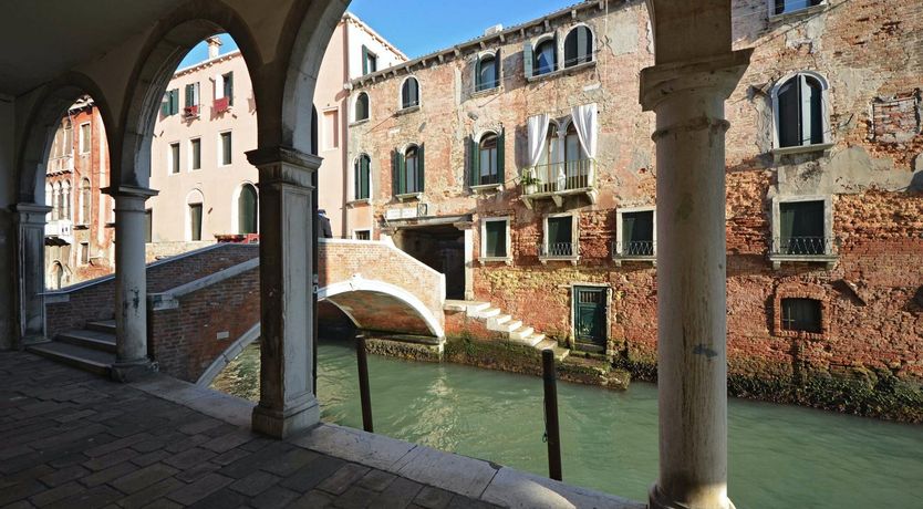 Photo of The Artist's Bolthole