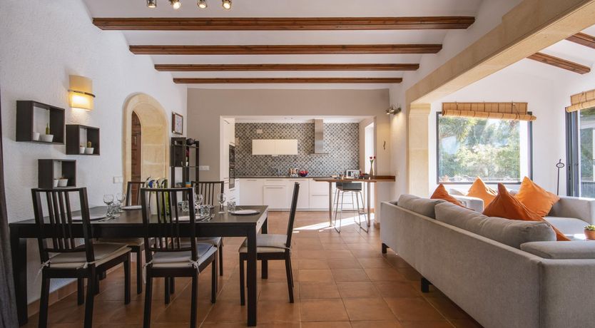 Photo of The España Light