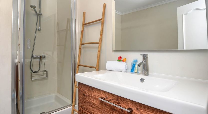 Photo of The España Light