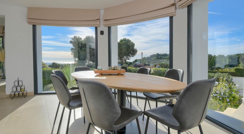 Photo of Spanish Chic