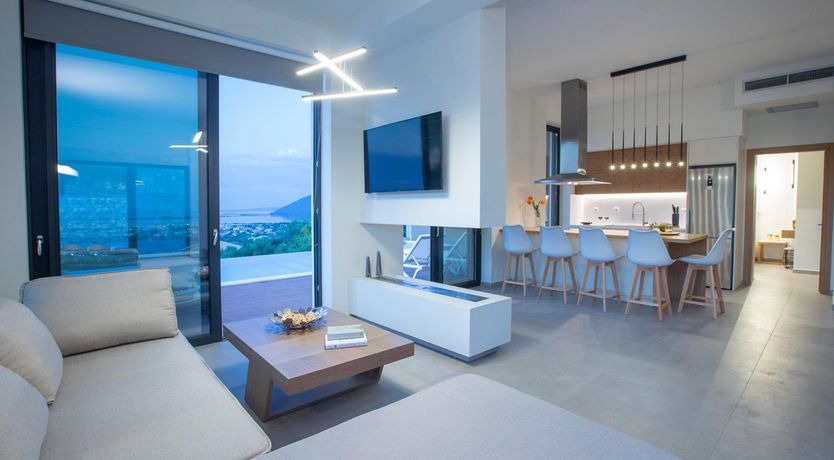 Photo of Moon Reflection