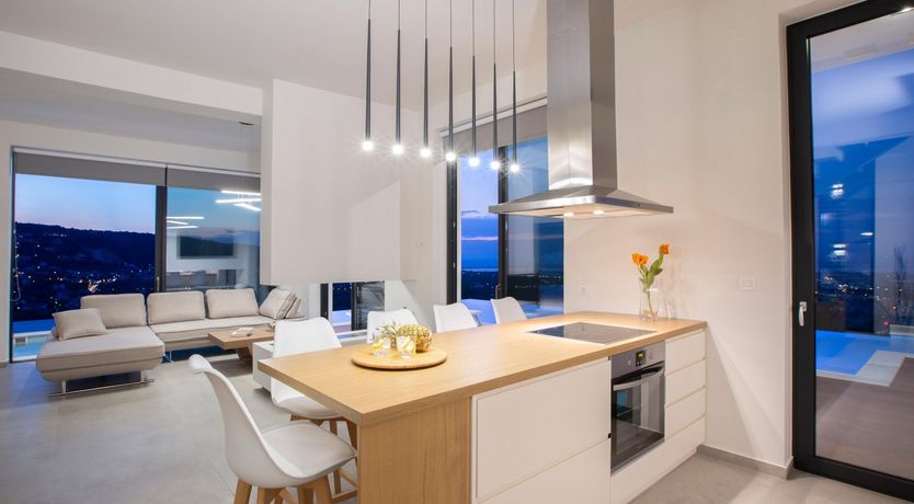 Photo of Moon Reflection