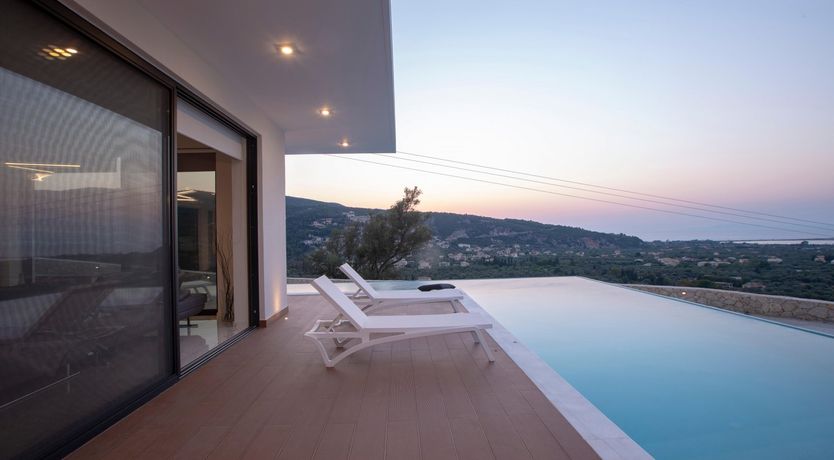 Photo of Moon Reflection