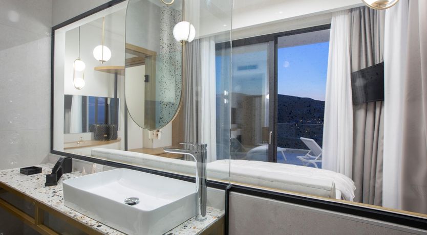 Photo of Moon Reflection