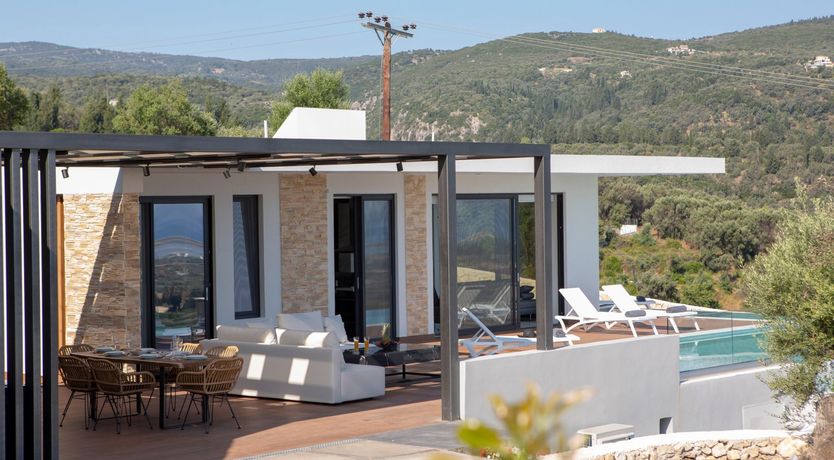 Photo of Moon Reflection