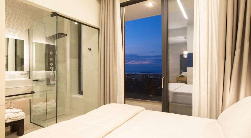 Photo of Moon Reflection