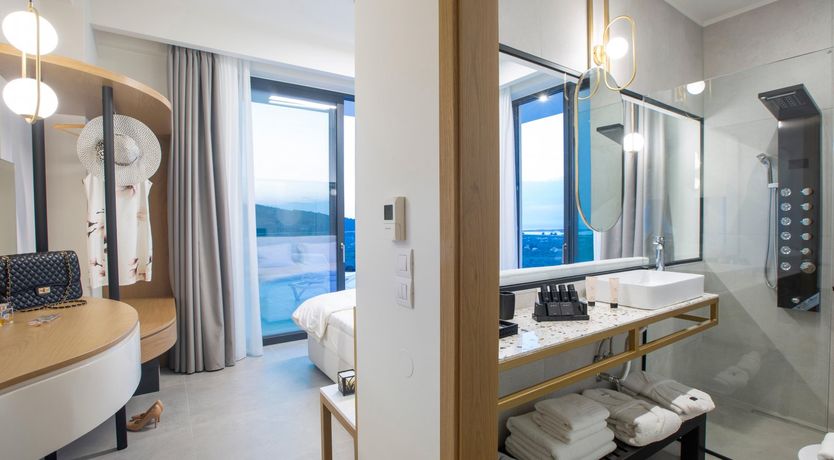 Photo of Moon Reflection