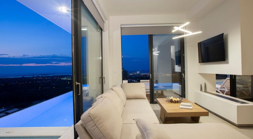 Photo of Moon Reflection