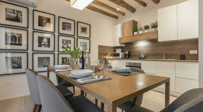 Photo of Cosy on the Canal