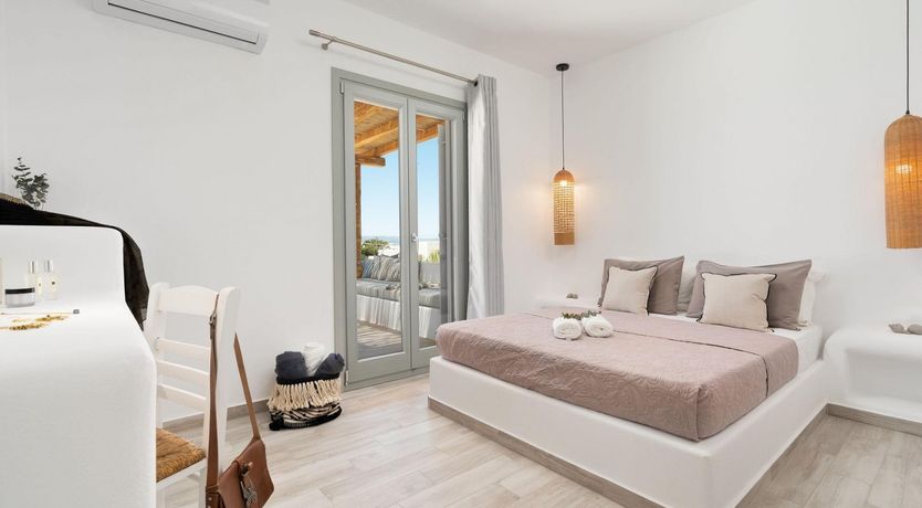 Photo of Cycladic Gem