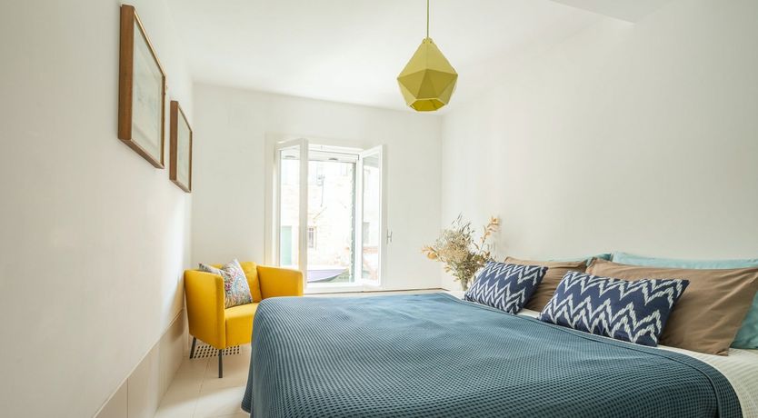 Photo of The Colourful Canal