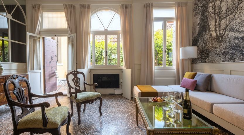 Photo of The Illustrator's Sketchbook