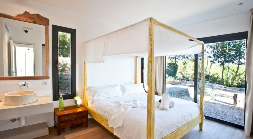 Photo of Space & Sea