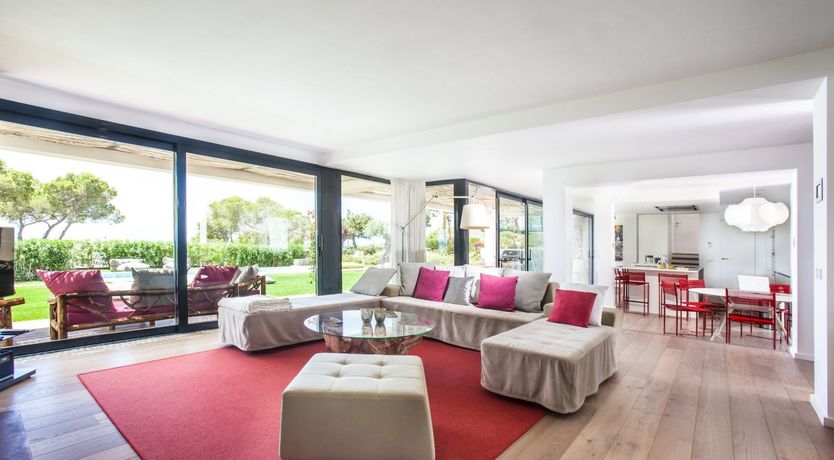 Photo of Space & Sea