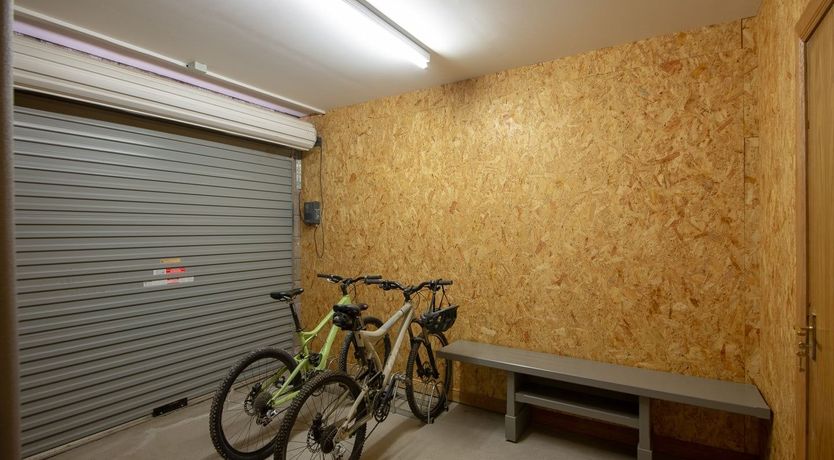 Photo of The Coo's Tail