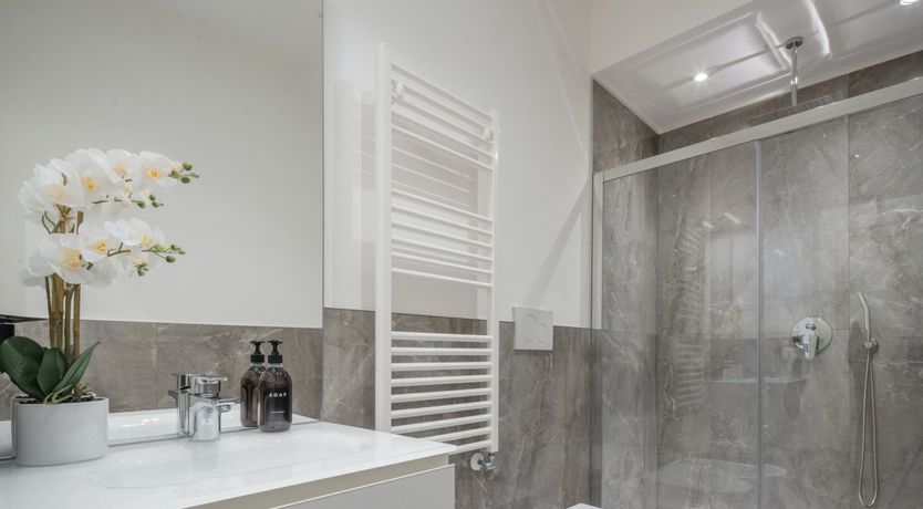 Photo of Venetian Red