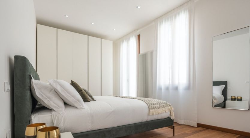 Photo of Venetian Red