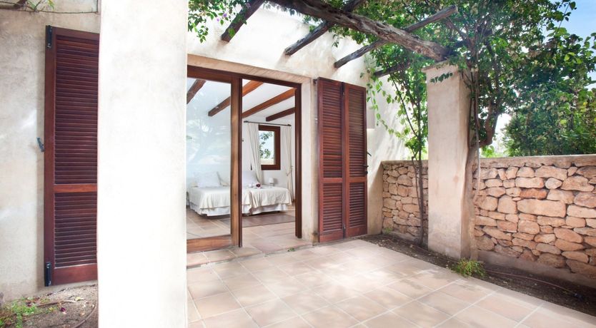 Photo of The Grand Charm