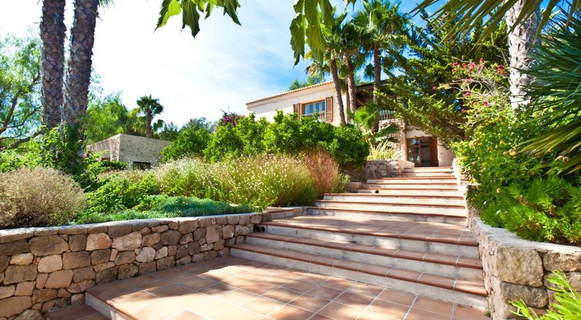 Photo of The Grand Charm