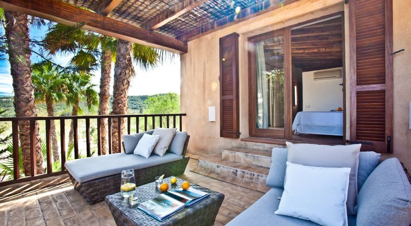 Photo of The Grand Charm