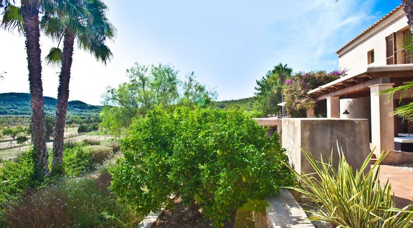 Photo of The Grand Charm