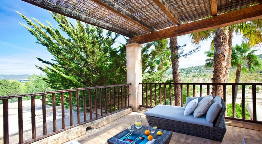 Photo of The Grand Charm