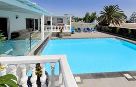 Photo of spanish-symmetry