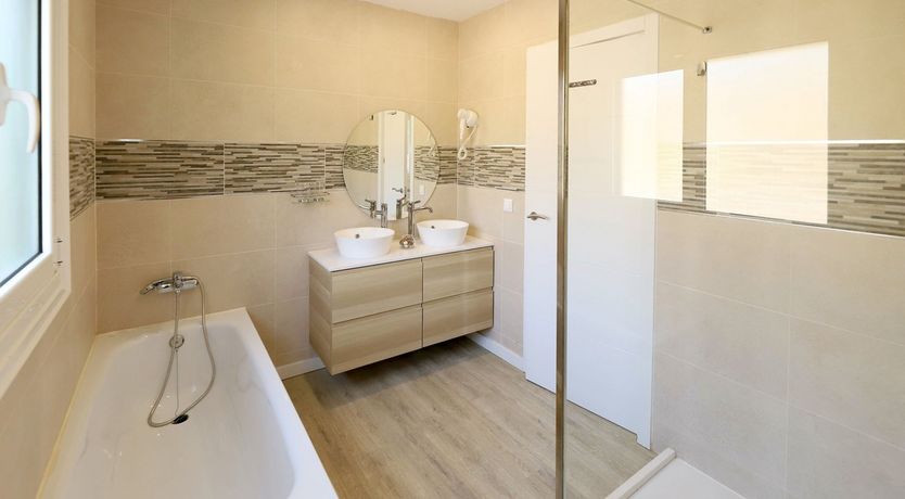 Photo of Spanish Symmetry