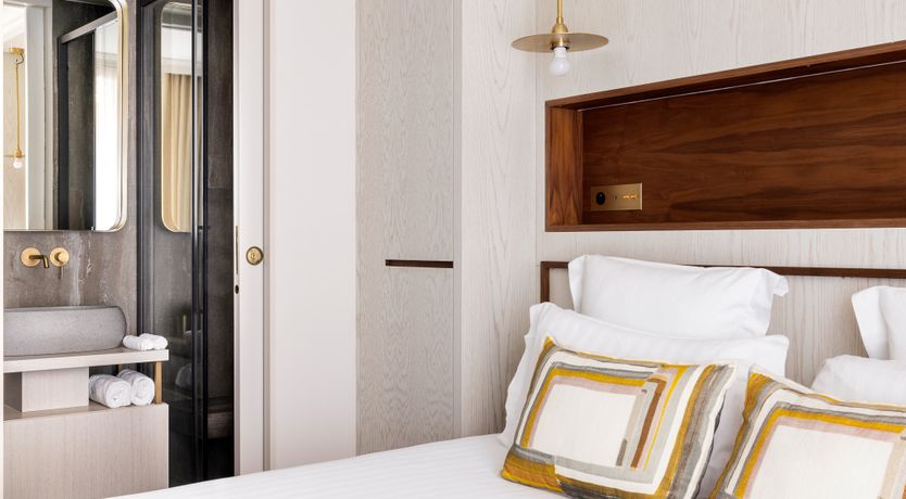 Photo of Objet d'Arts