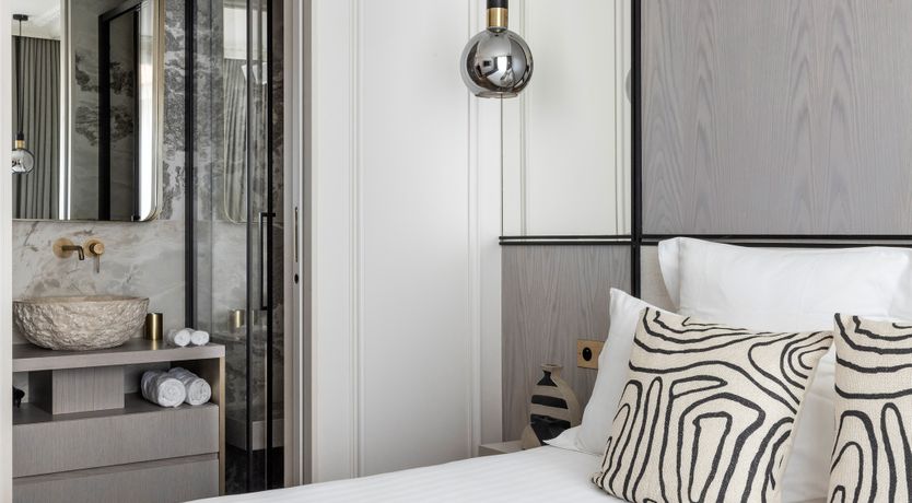 Photo of Objet d'Arts