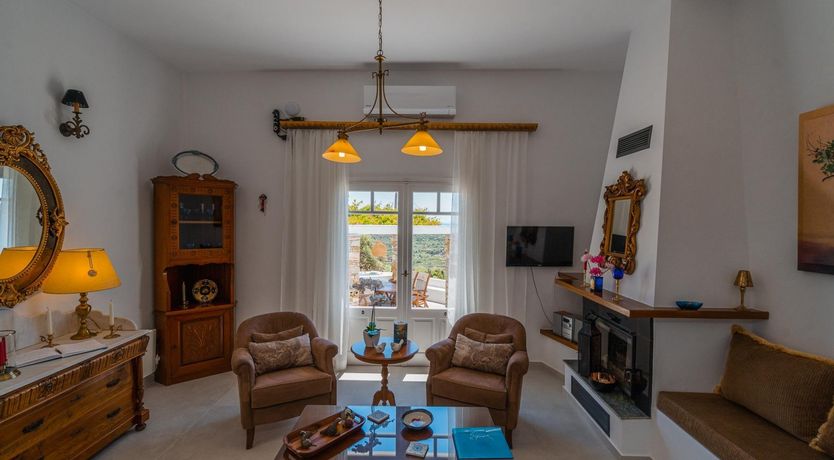 Photo of Rising Moon