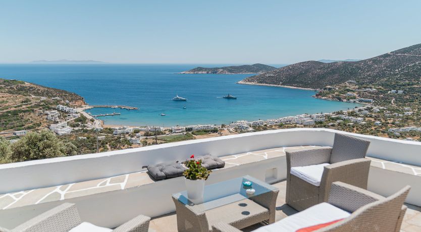 Photo of Rising Moon