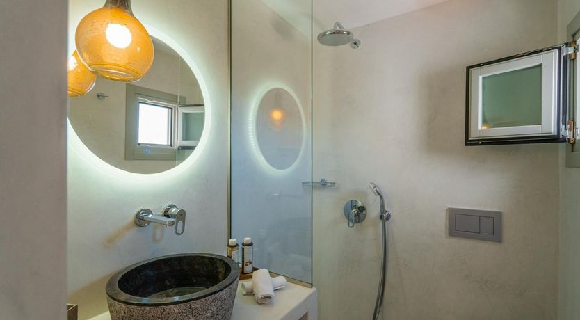 Photo of Rising Moon