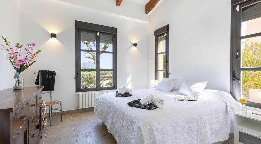 Photo of Honey Breeze