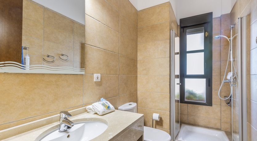 Photo of Honey Breeze