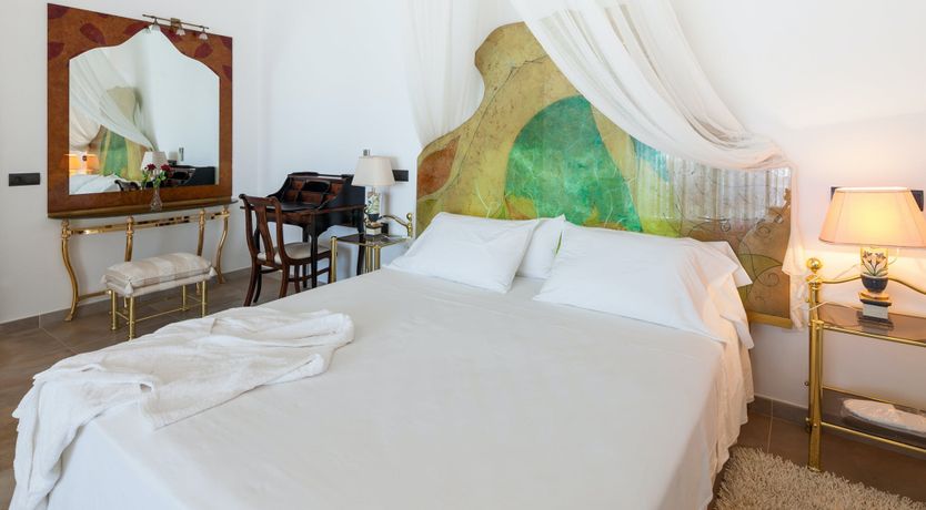 Photo of Ibizan Breeze