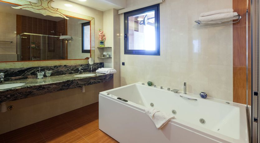 Photo of Ibizan Breeze