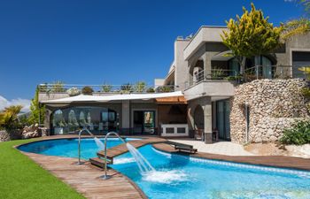 Ibizan Breeze Villa