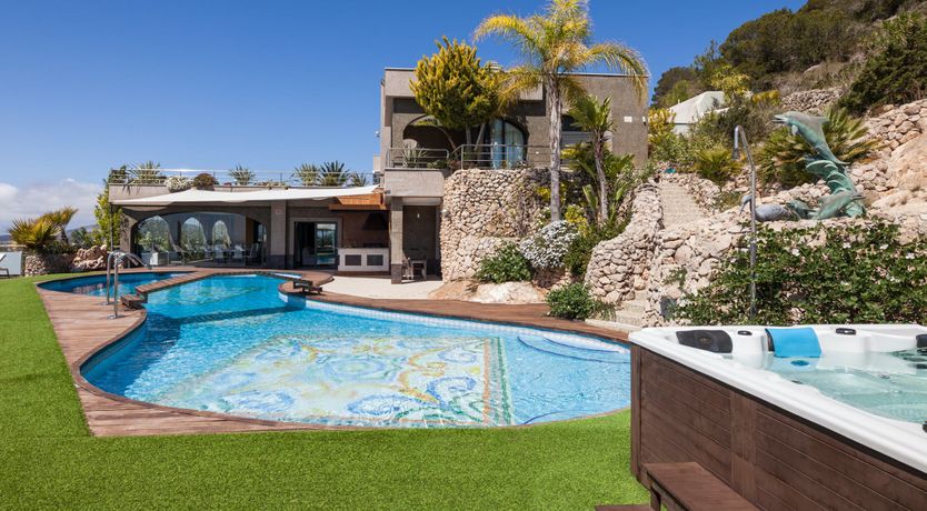 Photo of Ibizan Breeze